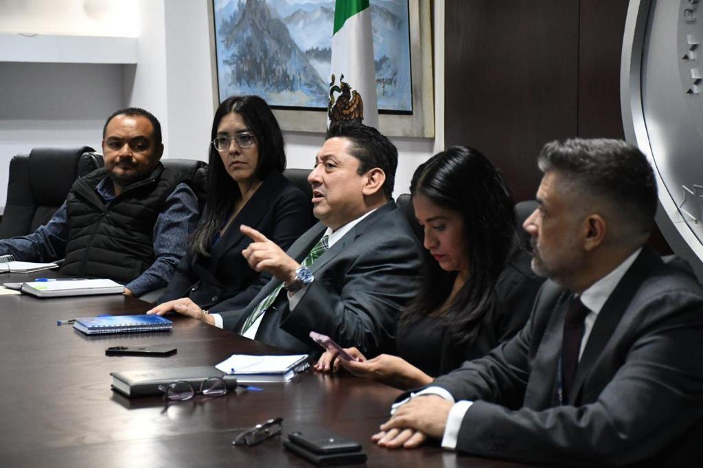 Instruye Fiscal General fortalecer atención social