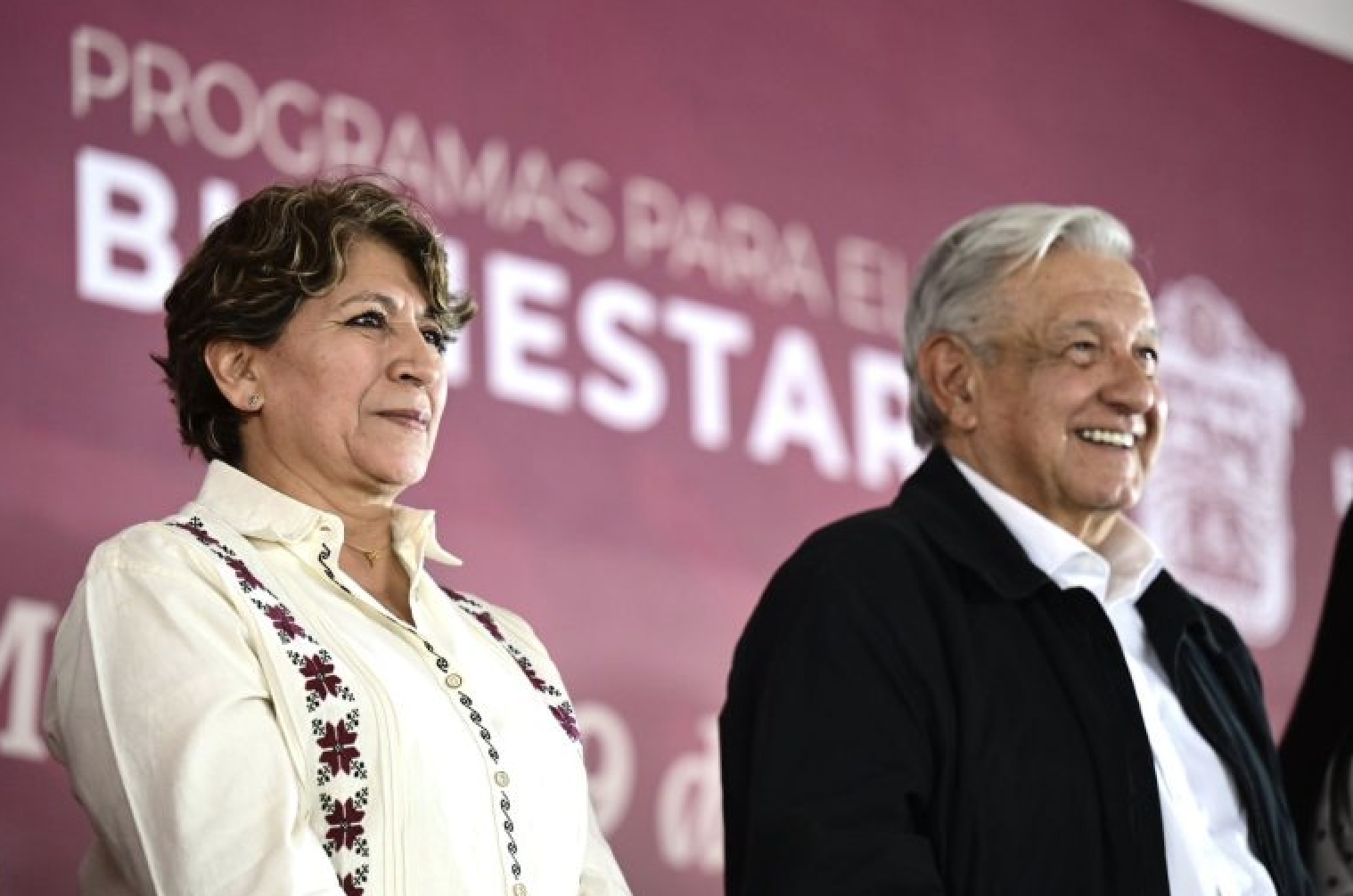 La gobernadora Delfina Gómez enfrenta acusaciones de desfalco. La exsecretaria de Educación se encuentra en el ojo del huracán mediático y político .