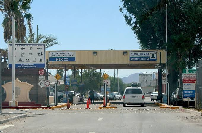 El problema del cierre de la Garita de Lukeville, entre Sonora y Arizona, está “en proceso de resolverse”, dijo el presidente Andrés Manuel López Obrador (AMLO)