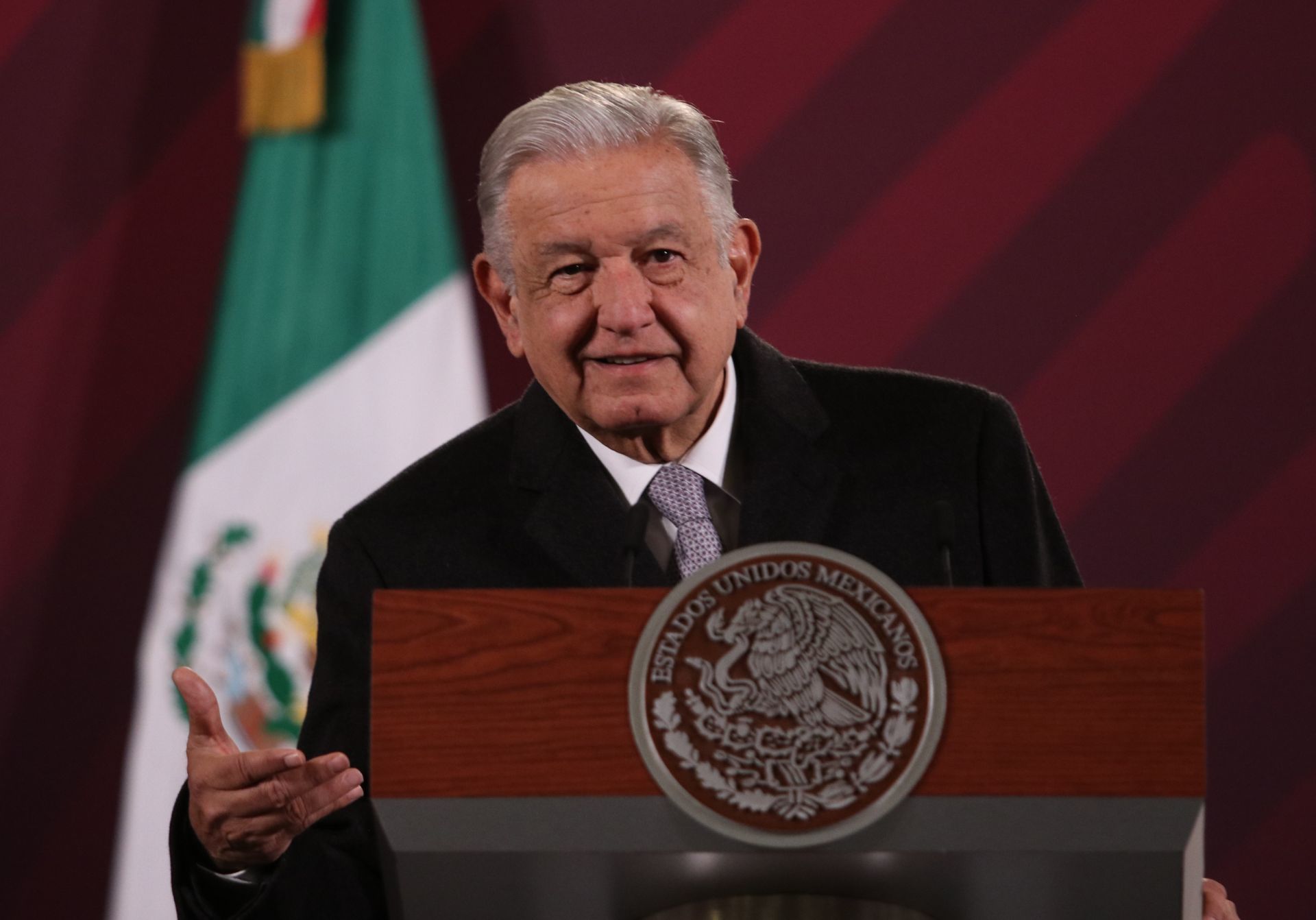 Que la gente sea feliz, sin sufrimiento, sin enfermedades y que la población viva en paz, son algunos de los deseos y propósitos que compartió AMLO.