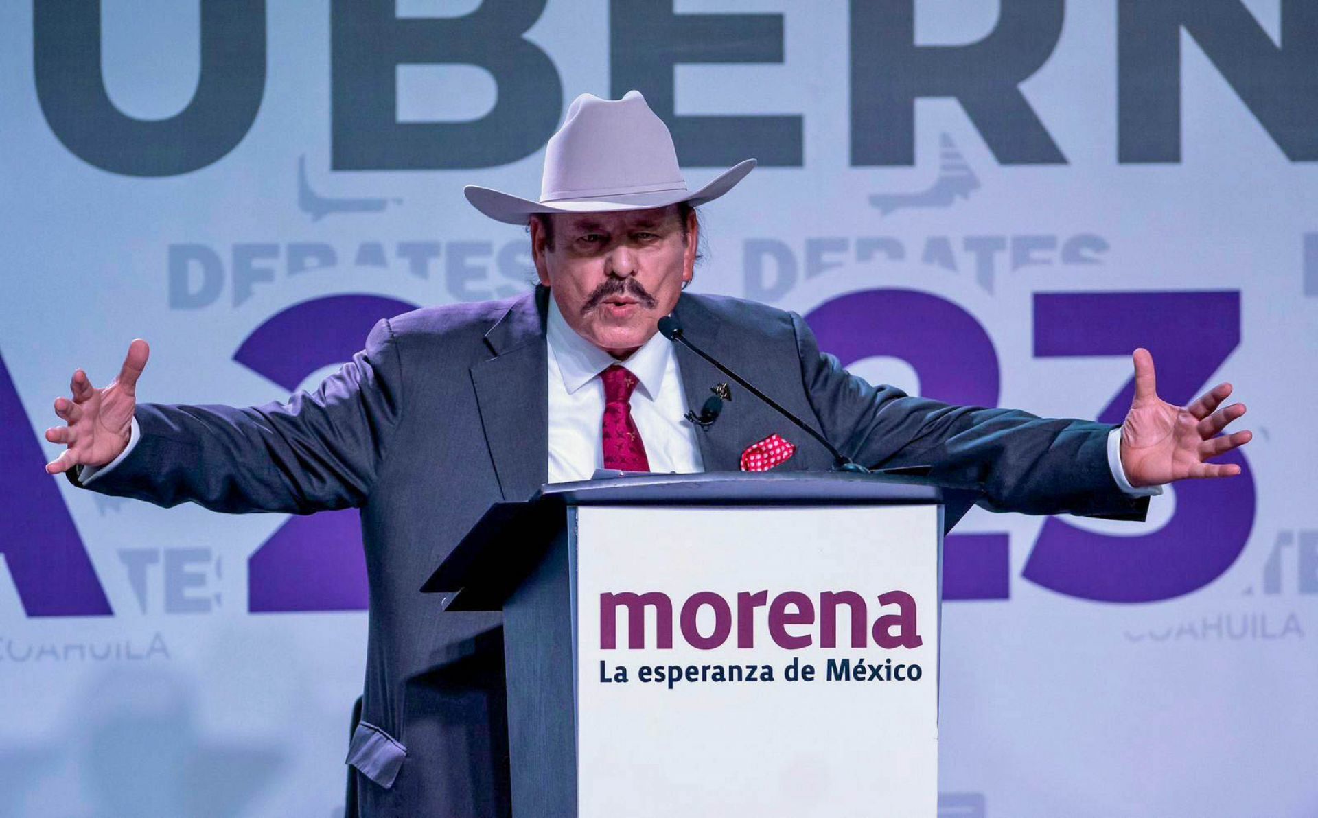 En la madrugada del martes 26 de diciembre de 2023, Armando Guadiana Tijerina, senador de Morena, falleció a la edad de 77 años, según confirmó su familia.