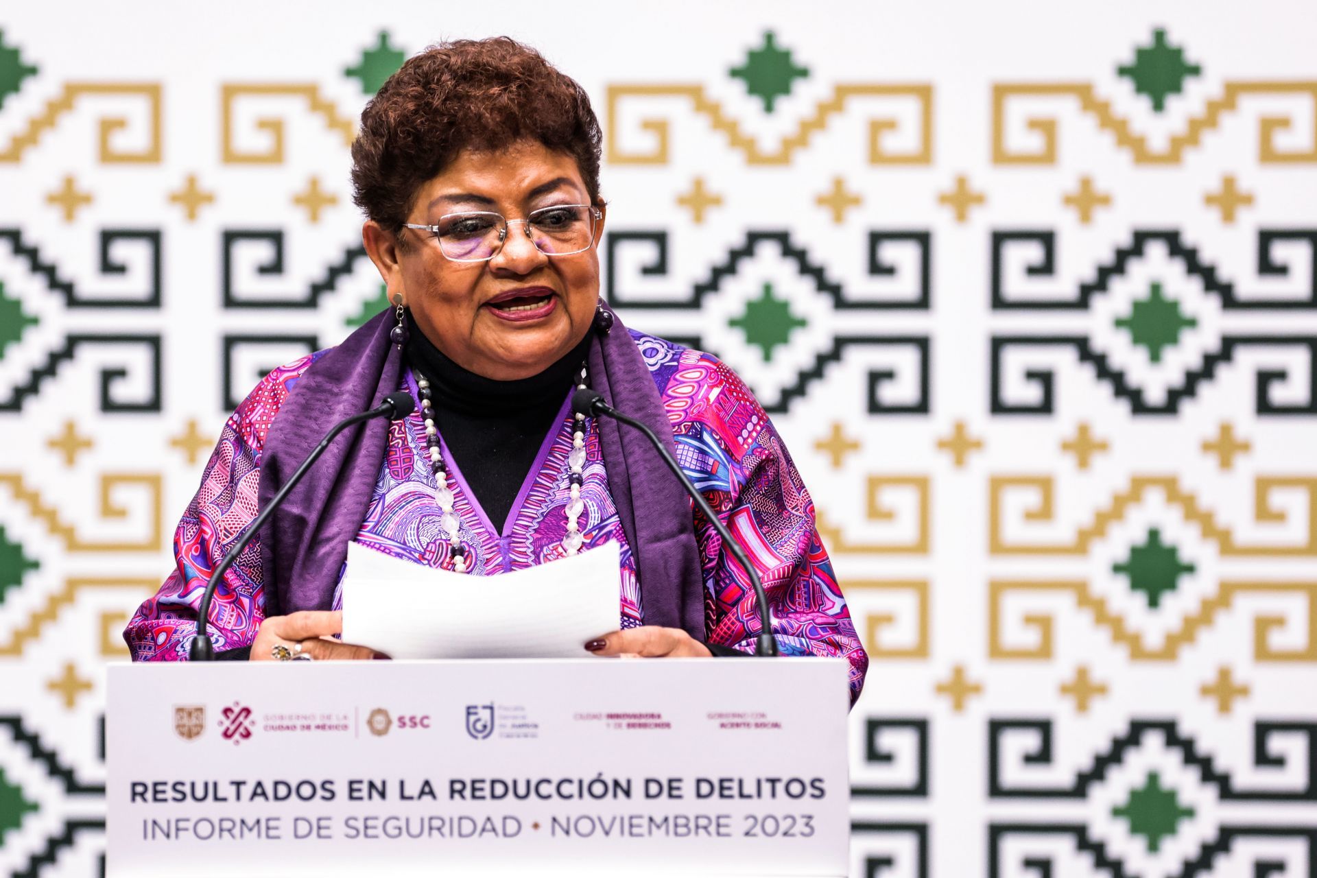 El pasado 13 de diciembre, cuando el Congreso sesionó para el mismo tema de la ratificación de Ernestina Godoy, Morena y aliados sólo tenían 39 votos.