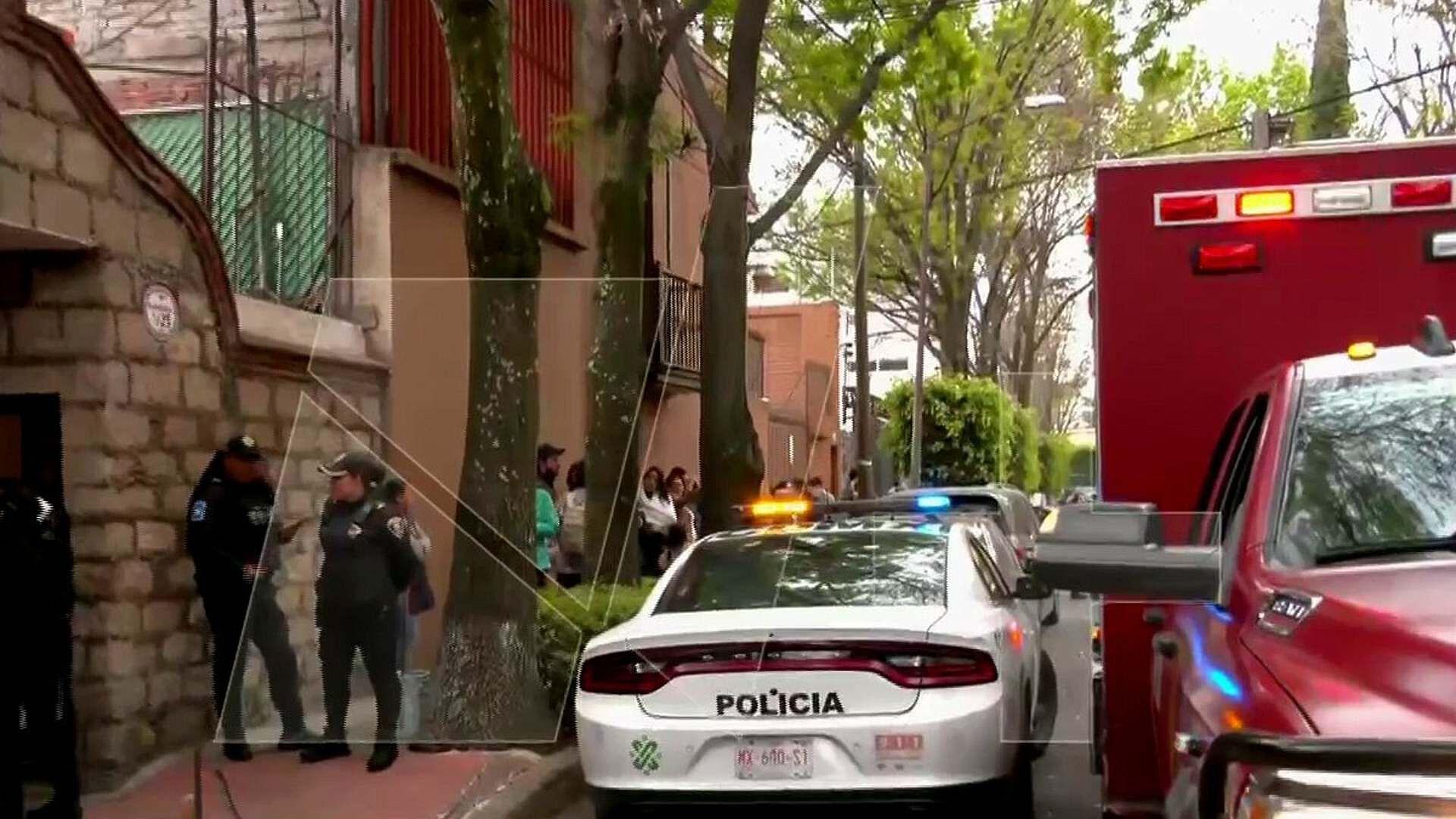 La secretaria de Gestión Integral de Riesgos y Protección Civil, visitó el lugar donde hubo un flamazo por acumulación de gas en Tlalpan.