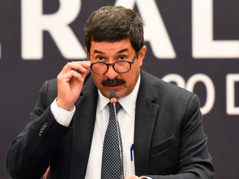 El descaro con el que los políticos cambian de camiseta a seis meses de las elecciones de 2024, es de antología. Comenzó el "chapulineo".