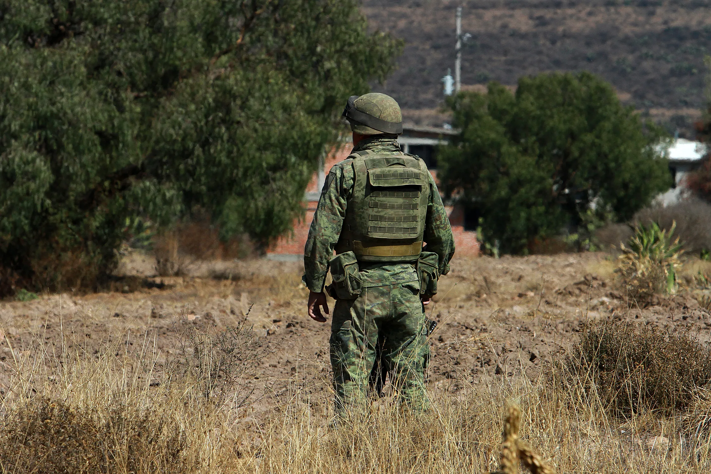 Los enfrentamientos armados se reportaron desde las primeras horas de este domingo entre las poblaciones de Gambara y El Letrero en Michoacán.