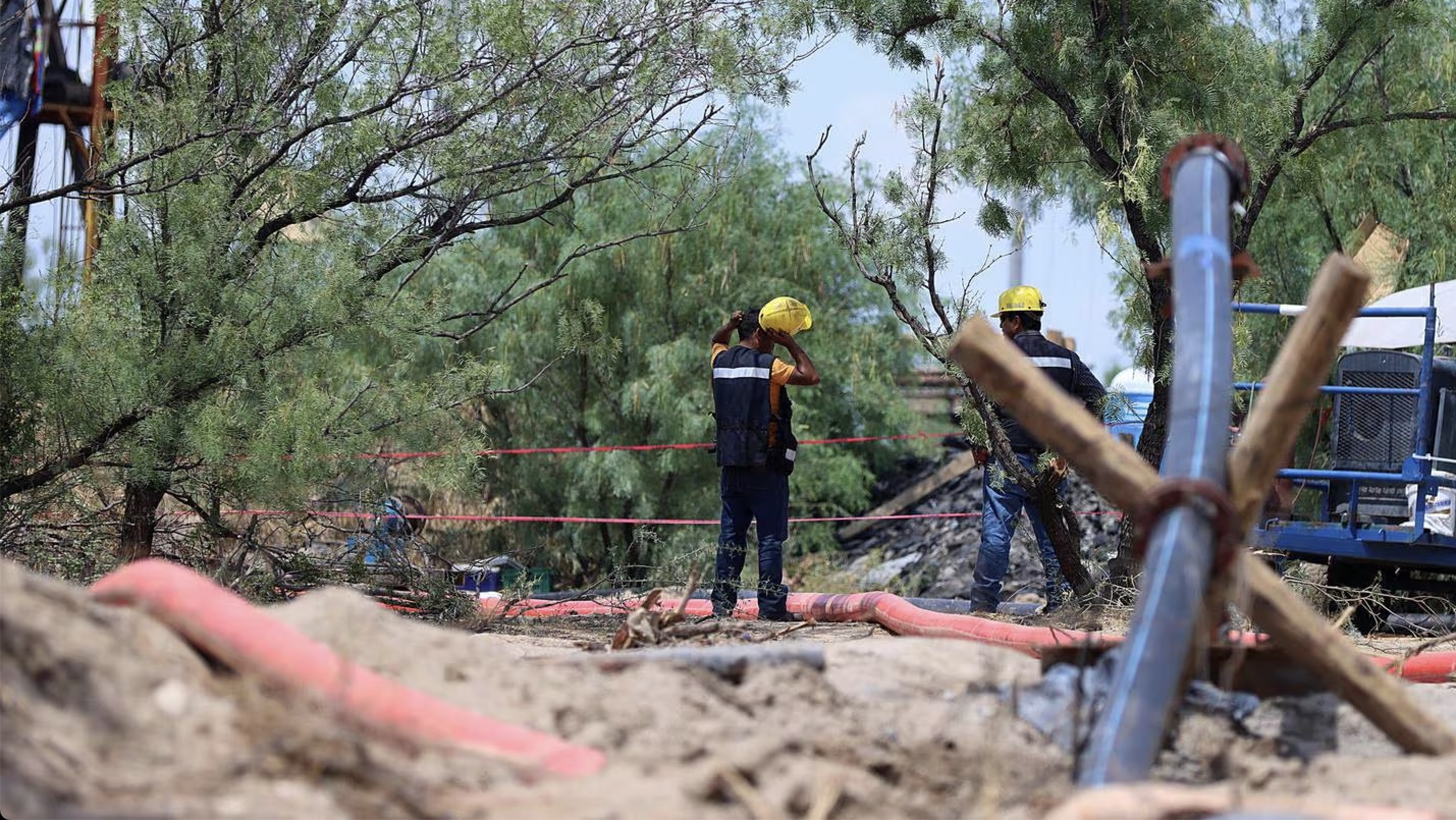 Un paso doloroso pero necesario en la búsqueda de los mineros atrapados en la mina "El Pinabete" desde el 3 de agosto de 2022, en Sabinas, Coahuila.