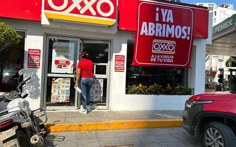 OXXO anunció que invierte más de 800 millones de pesos en la rehabilitación de sus tiendas, en la reconstrucción de las viviendas de sus colaboradores.