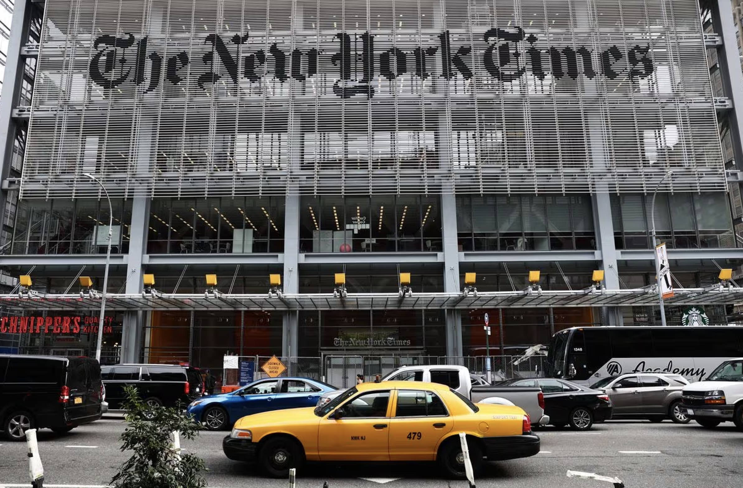 El periódico estadounidense, The New York Times, presentó una demanda contra OpenAI y Microsoft, por utilizar millones de artículos periodísticos sin permiso.
