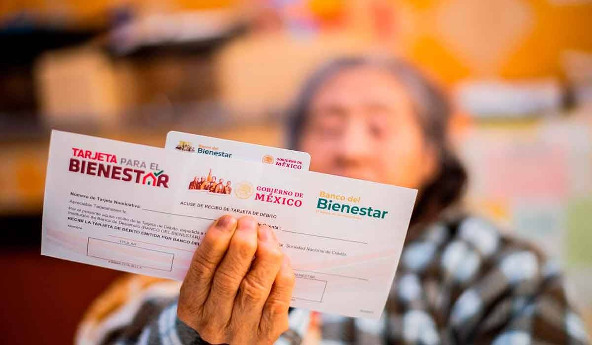 Presidente López Obrador anuncia doble pago de pensión para adultos mayores en febrero