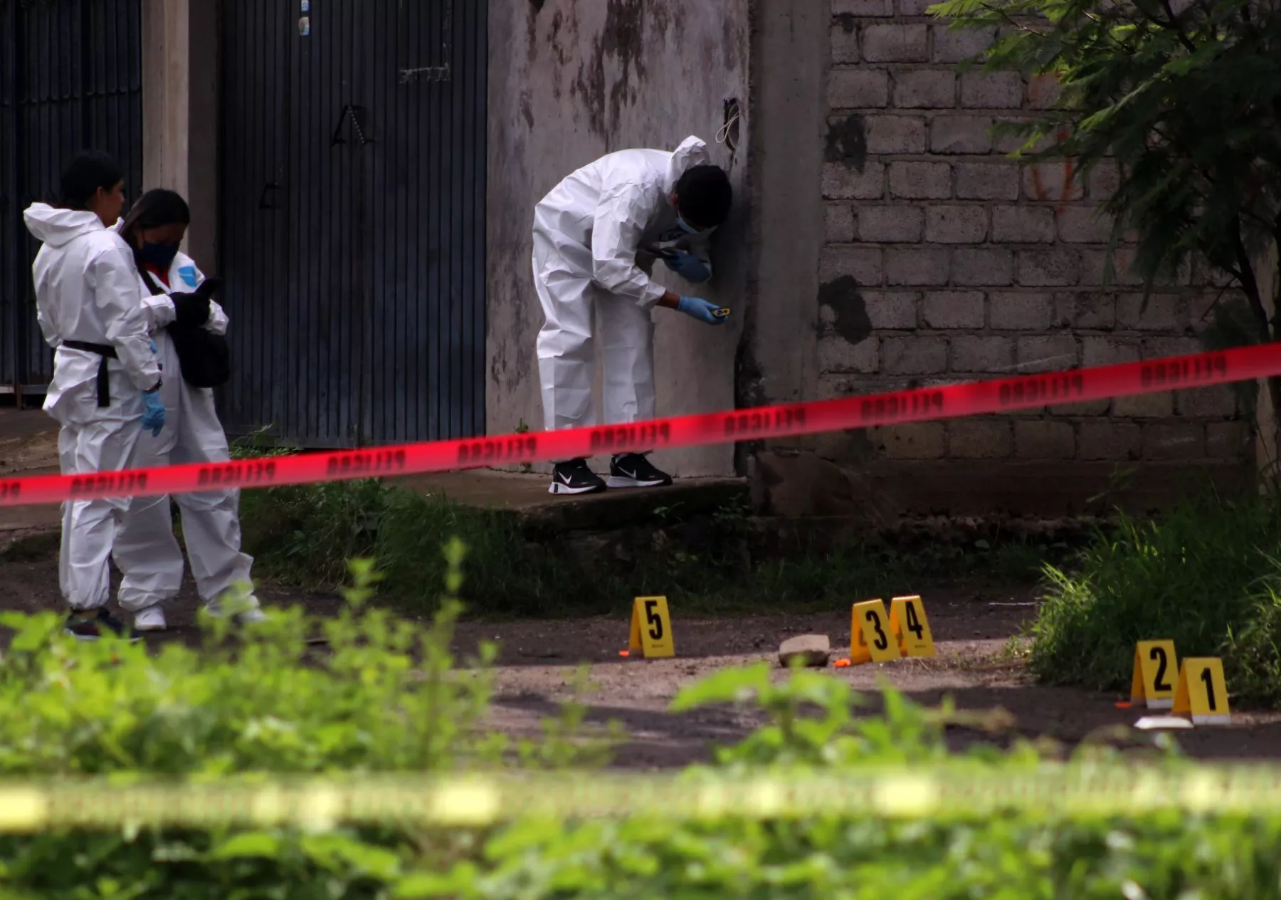 El INEGI presentó el estudio "Defunciones por homicidio" en el que se estableció que la tasa fue de 12 homicidios por cada 100 mil habitantes a nivel nacional.