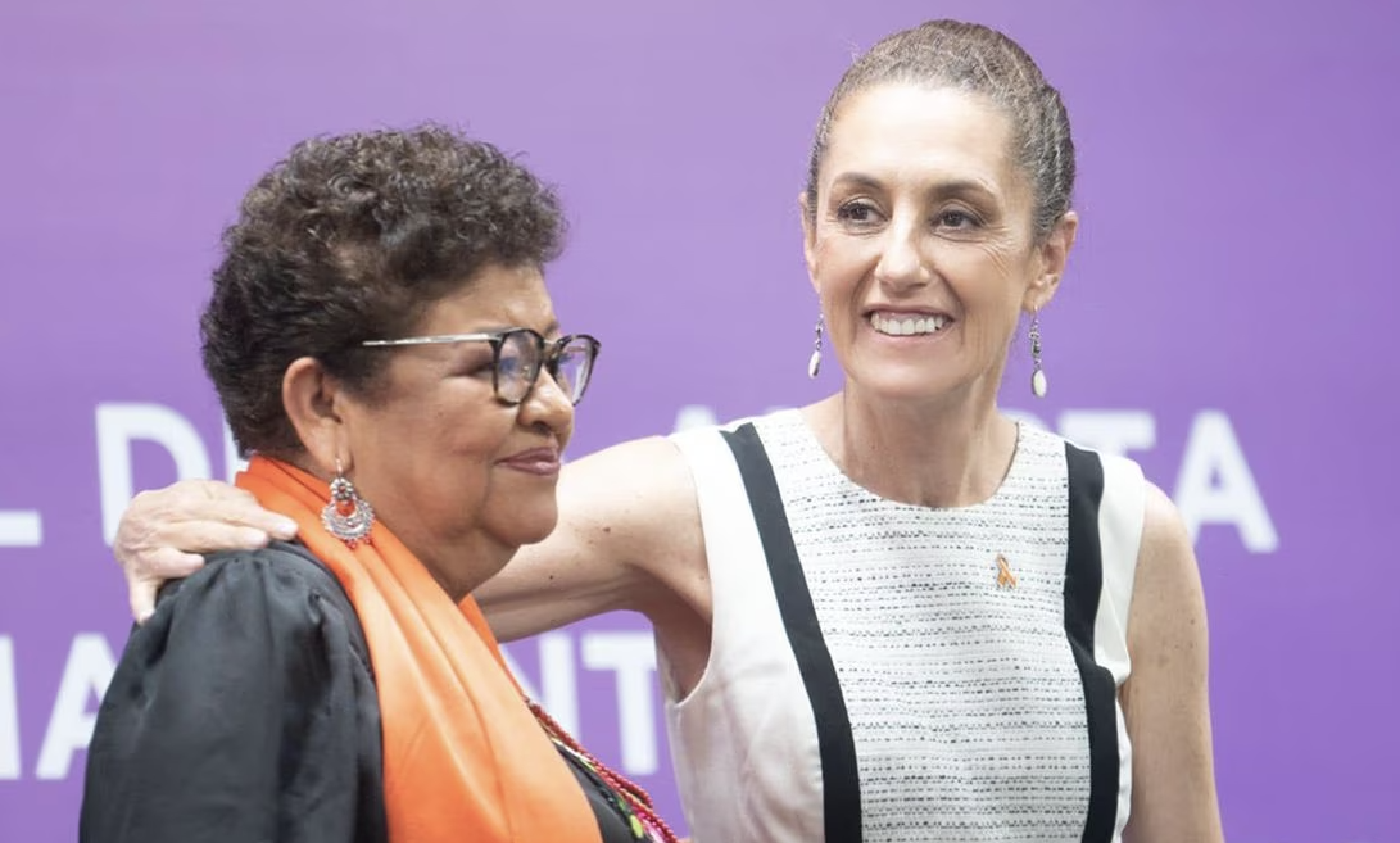 Claudia Sheinbaum, ha destacado a Ernestina Godoy como una mujer excepcional debido a su destacado trabajo al frente de la FGJ de la Ciudad de México.