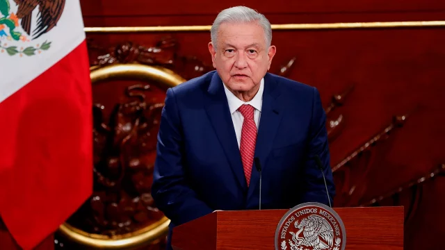 El presidente López Obrador presenta su paquete de reformas