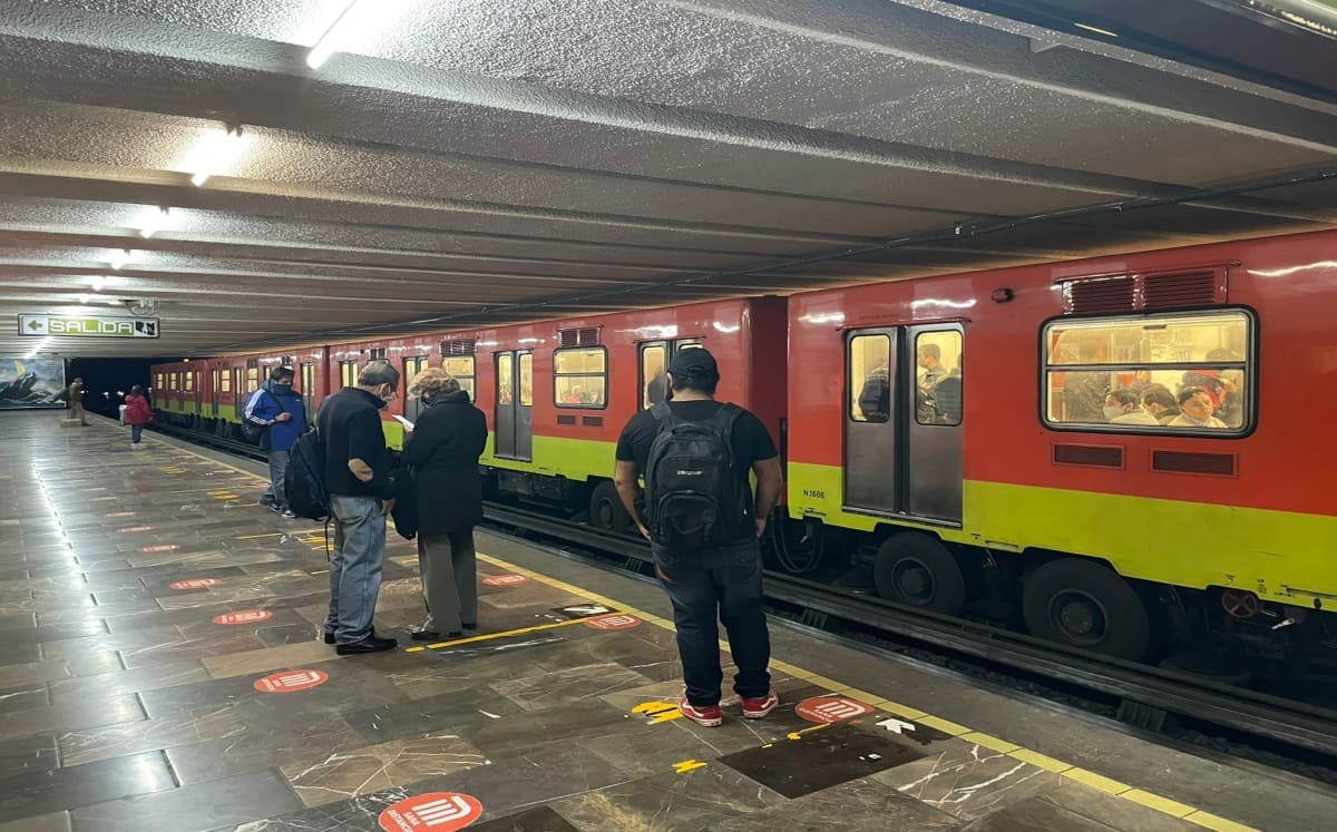 Evitan suicido en L5 del metro de la CDMX