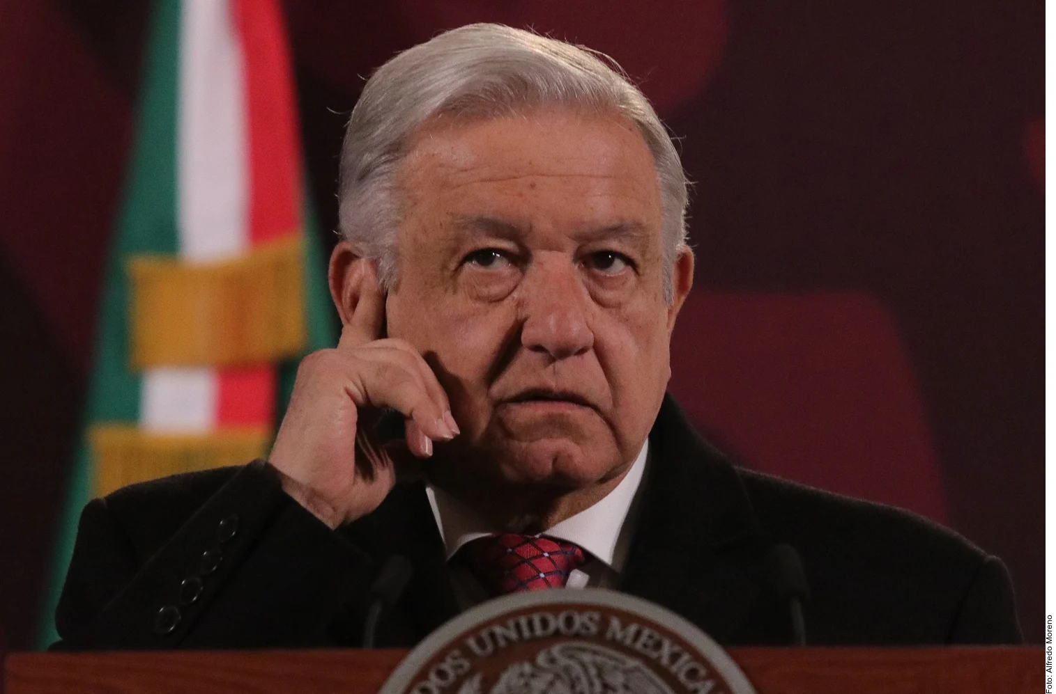 López Obrador impugna revés a la Ley de la Industria Eléctrica y anuncia Reforma Constitucional