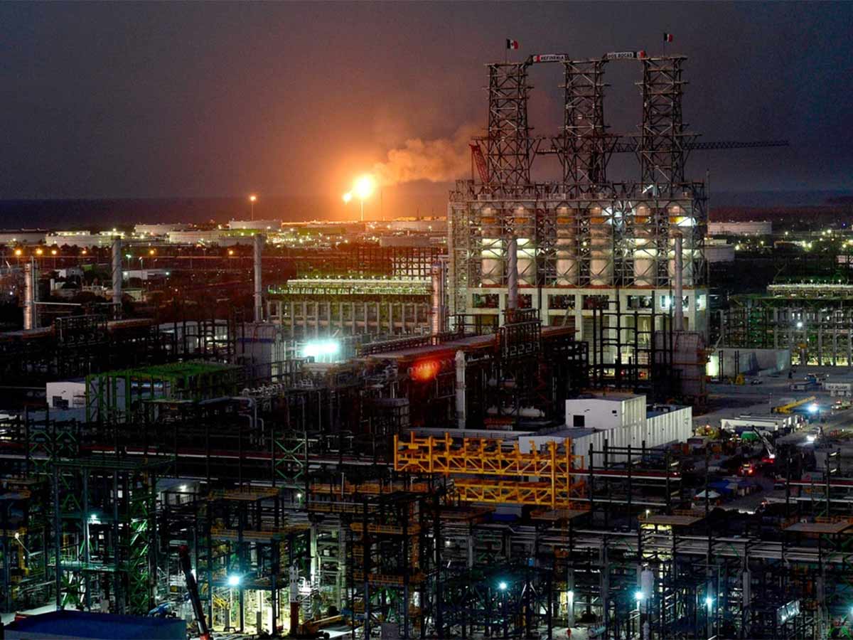 Cerrar refinerías no es una opción: experto