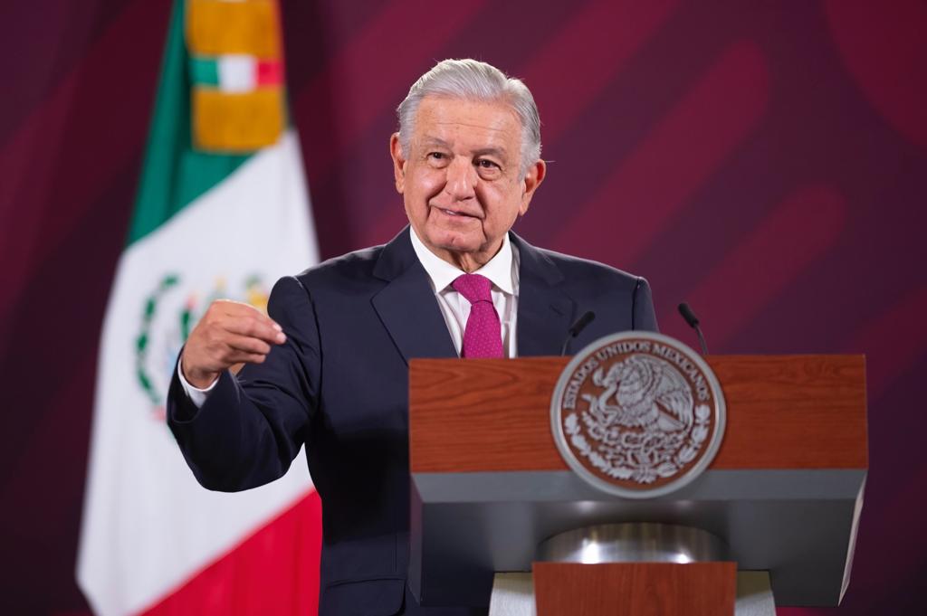 La Comisión de Quejas y Denuncias del INE ordenó bajar la conferencia matutina