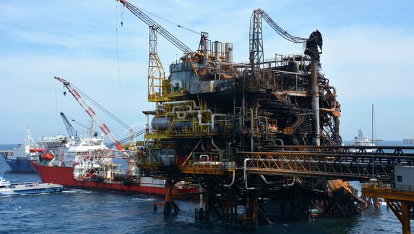 PLATAFORMA PETROLERA EN CAMPECHE SE INCENDIA
