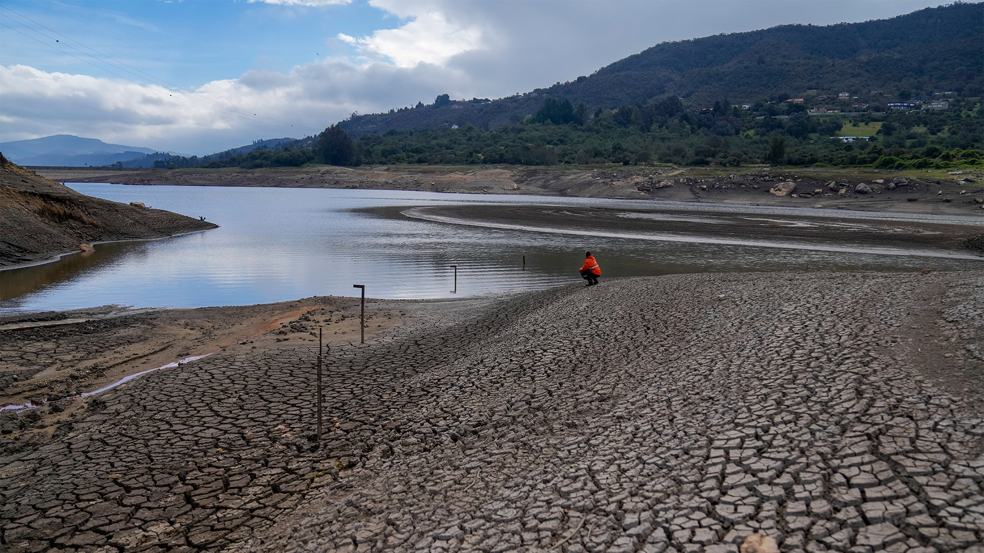 Capital de Colombia raciona el agua por sequía en sus embalses
