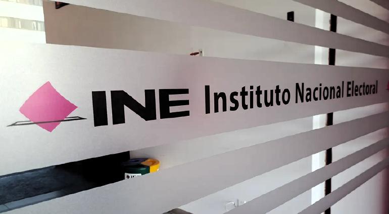INE en crisis: ola de renuncias y destituciones pone en riesgo elecciones