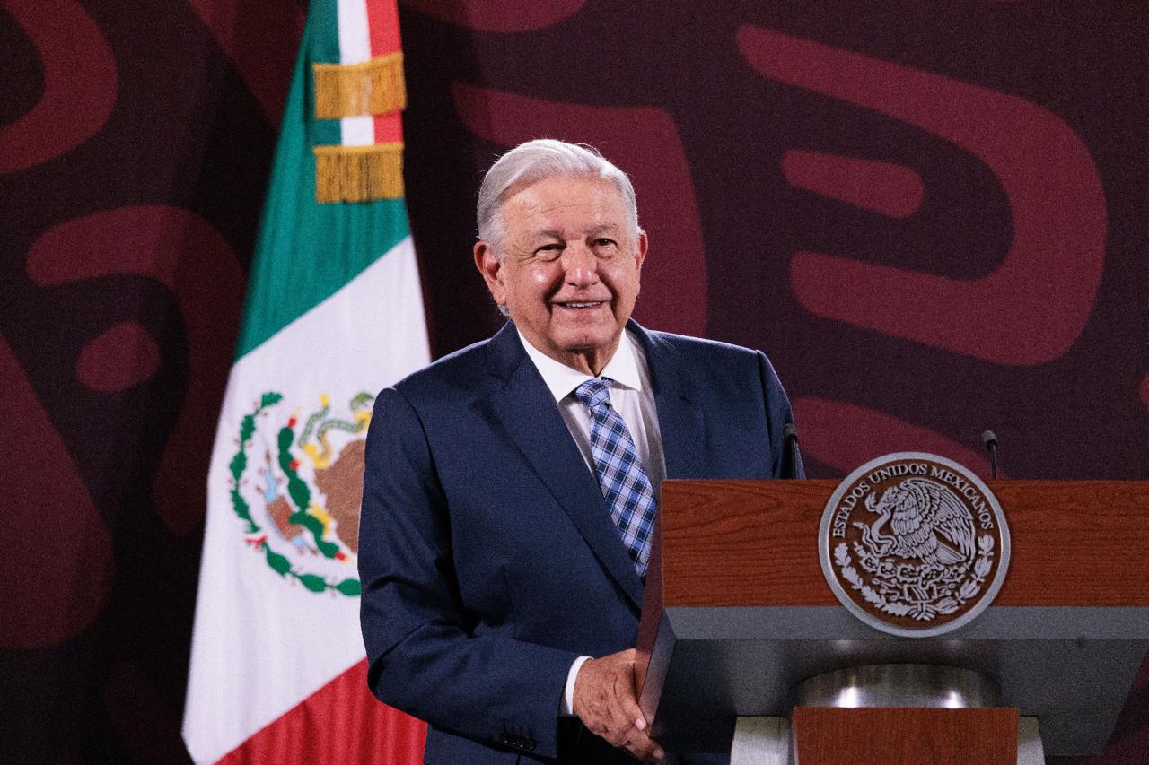 López Obrador discute reforma judicial con legisladores de EU en Palacio Nacional