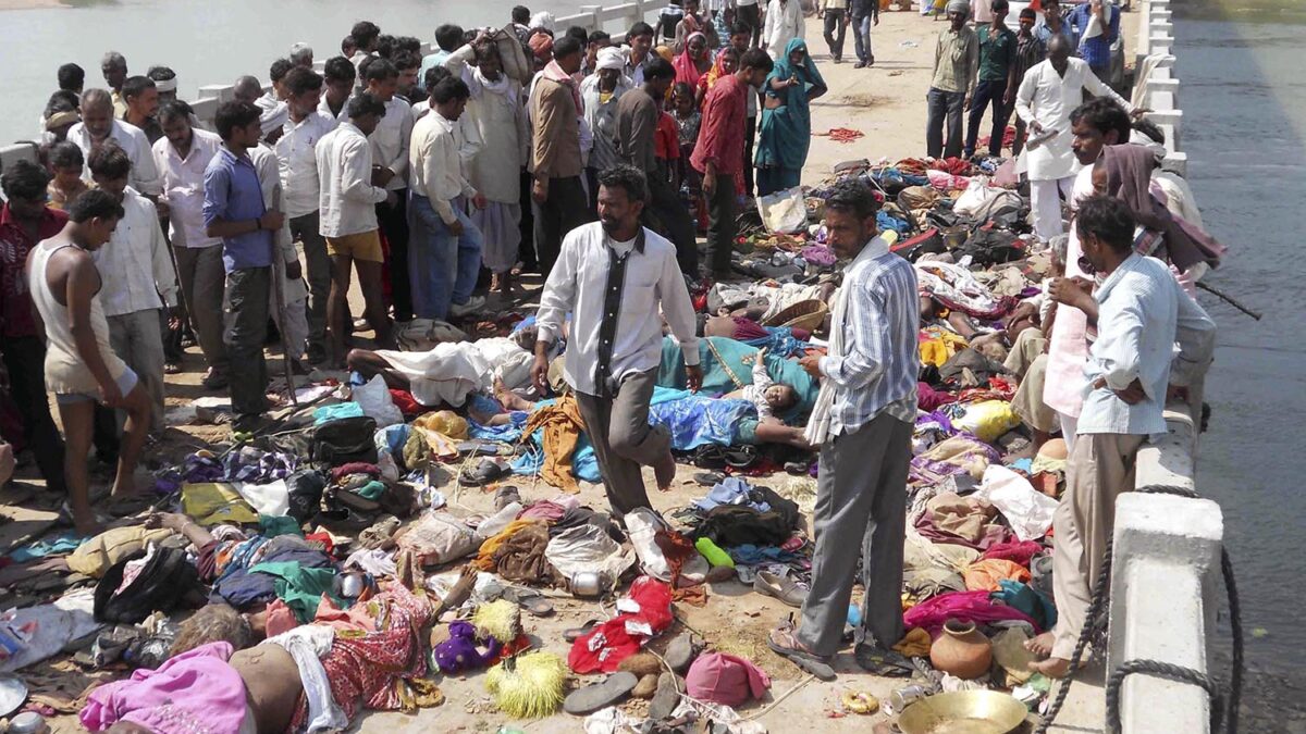 Aumenta el número de muertos en un acto religioso en la India