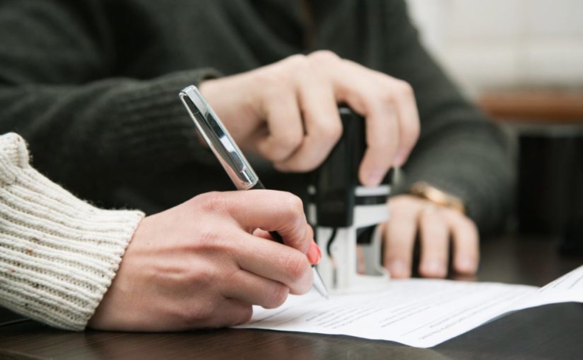 León Bartlett y la Integridad en la Adjudicación de Contratos Públicos