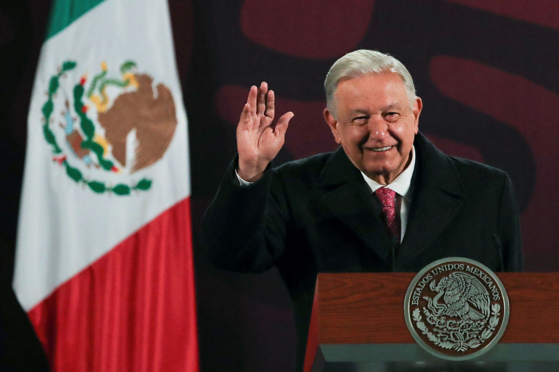 AMLO se despide como Presidente de México satisfecho por sus logros