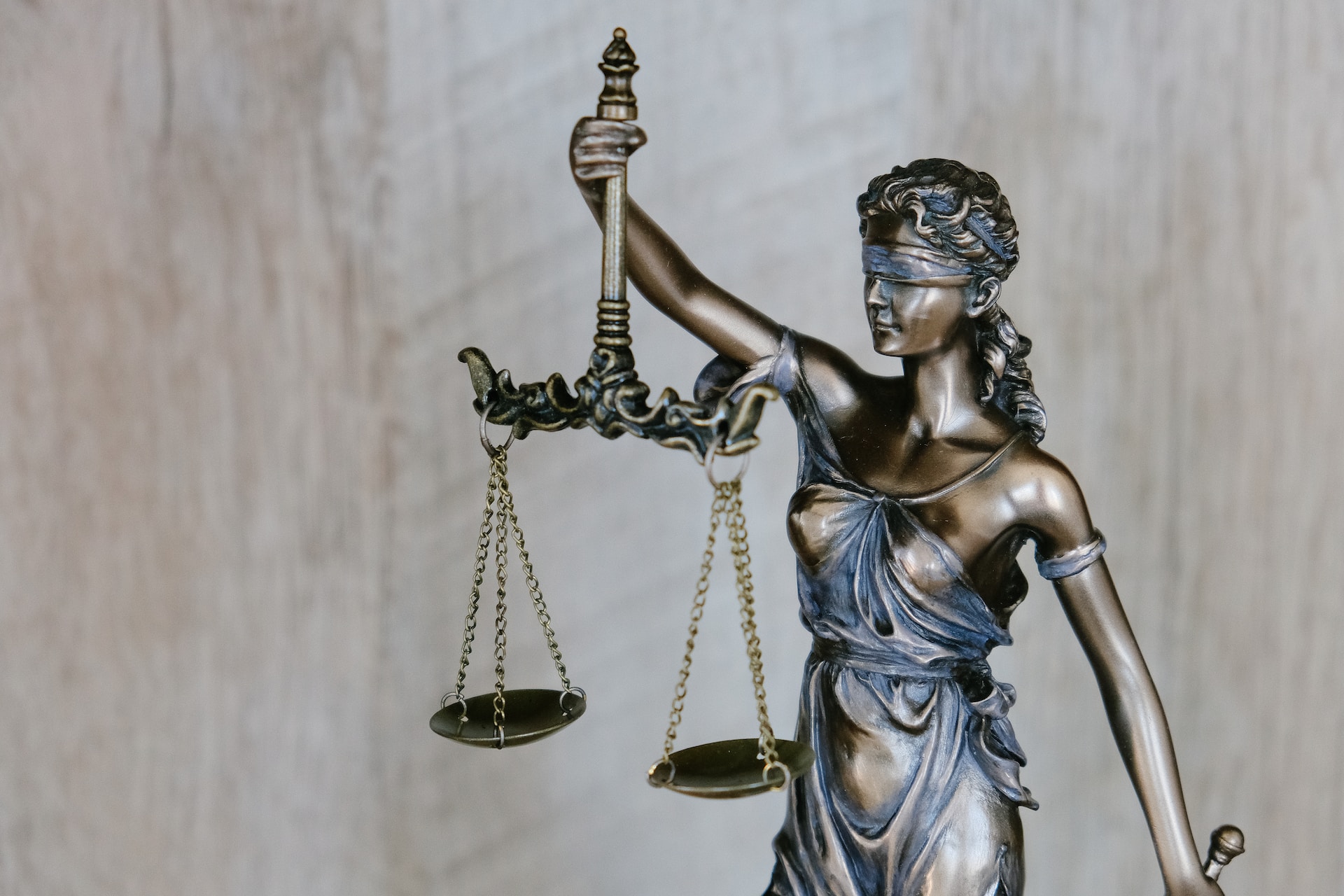 Amenaza a la independencia judicial y el ascenso del autoritarismo en México