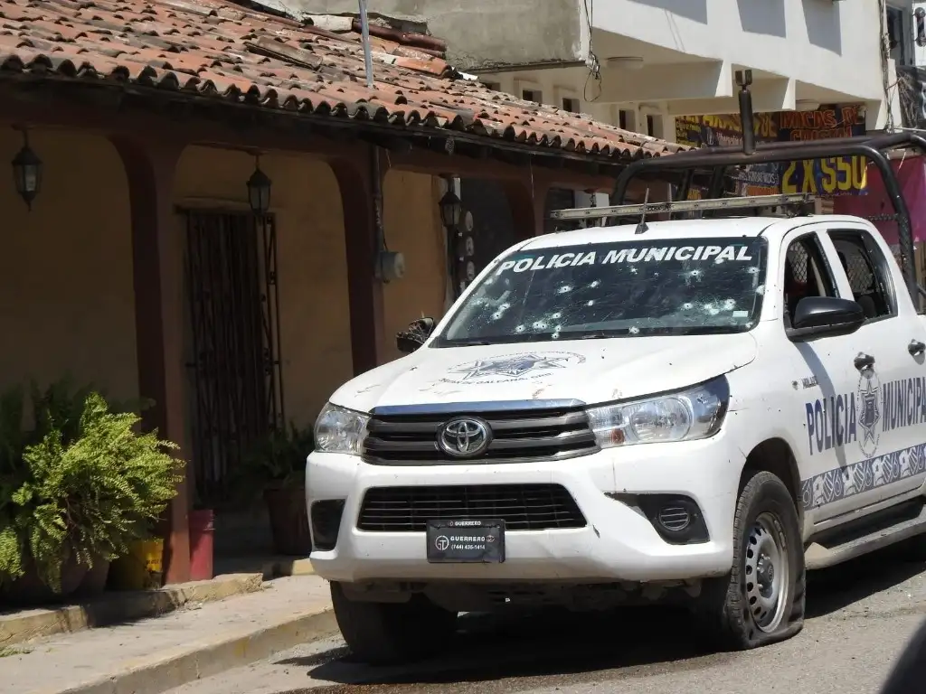 Violentos enfrentamientos en Técpan de Galeana dejan 19 muertos y dos policías caídos