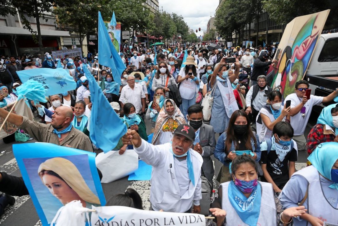 Iglesia católica en México convoca a manifestaciones contra la despenalización del aborto