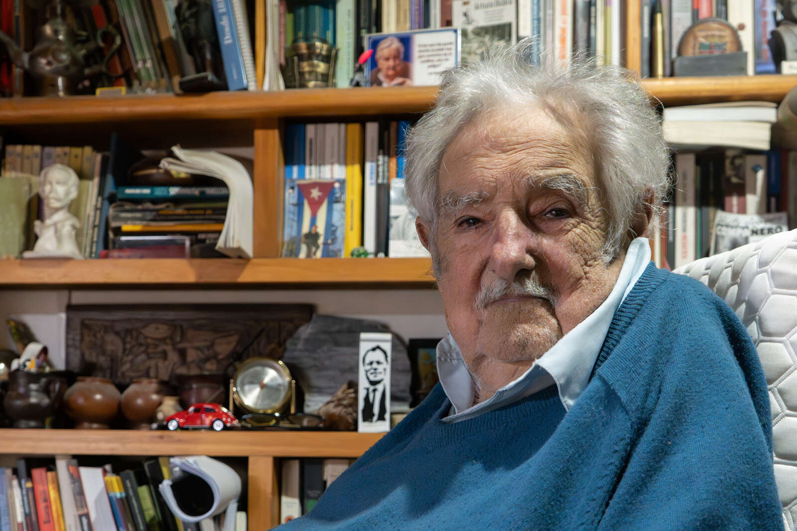 El expresidente uruguayo que lideró un gobierno progresista y reconocido por su estilo de vida austero, enfrenta su última lucha contra un cáncer de esófago