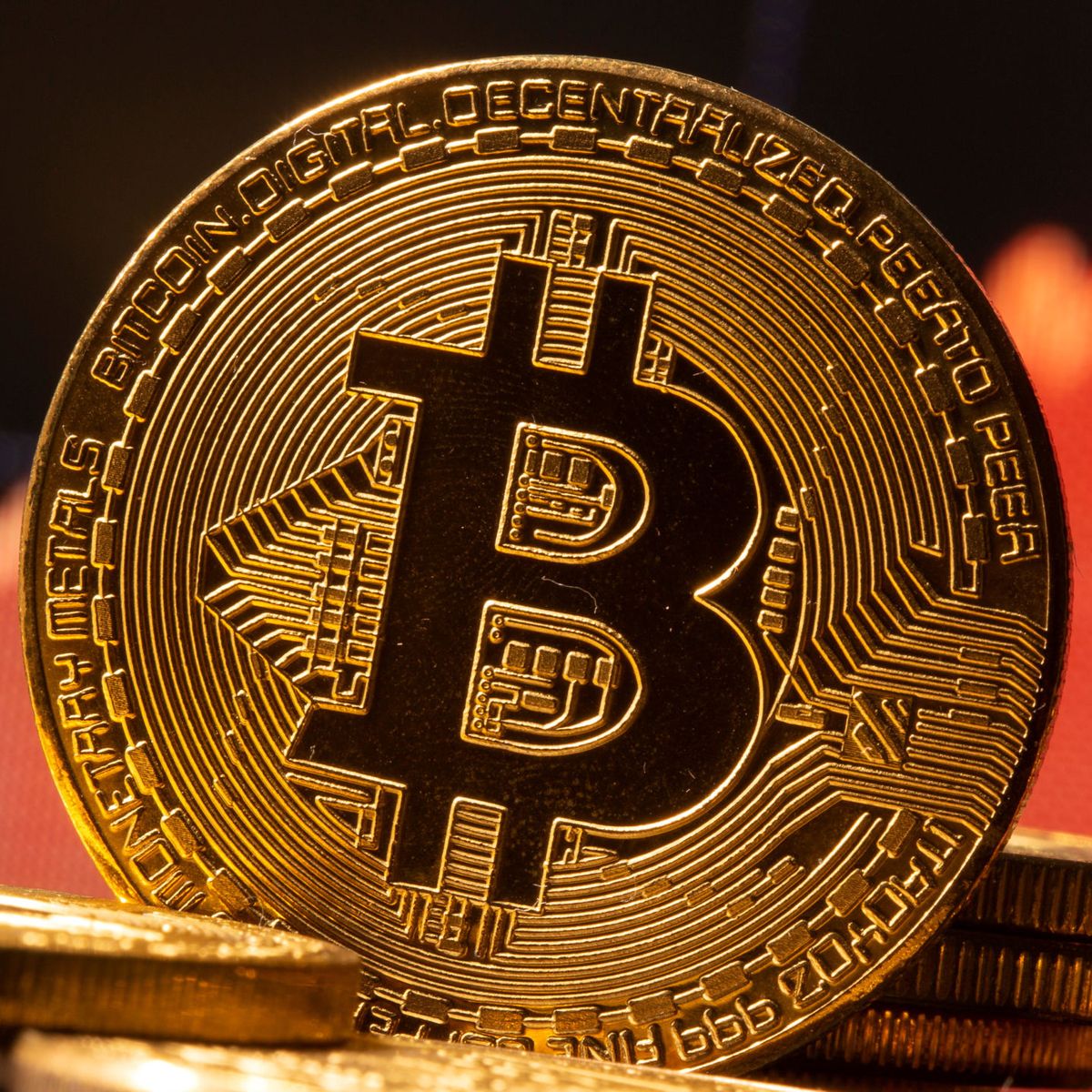 Tensión entre poderes en el ámbito de las criptomonedas
