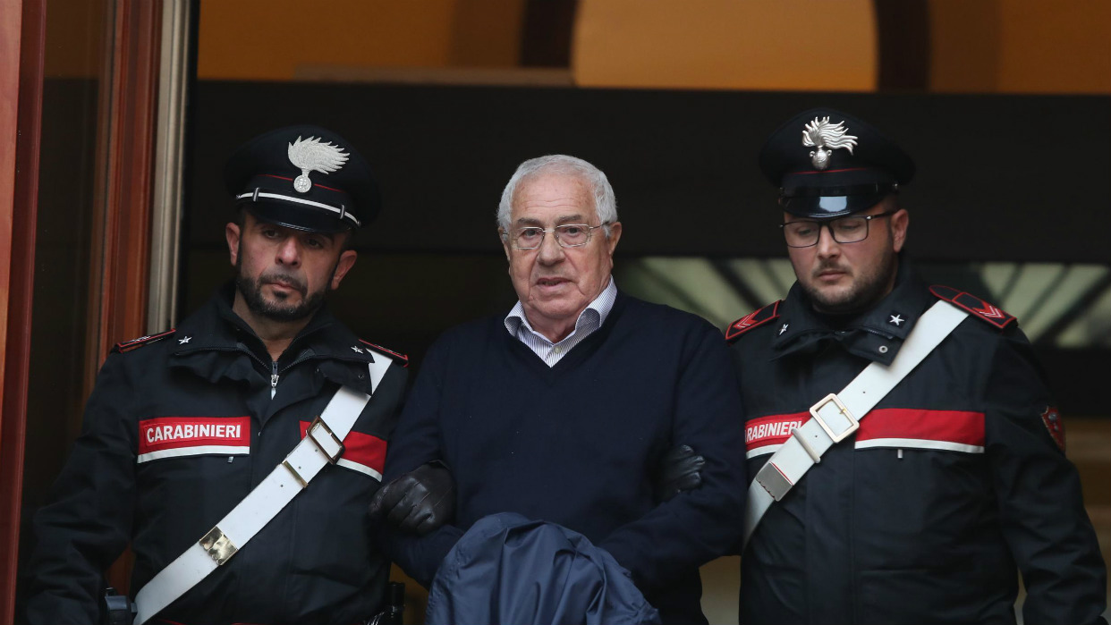 Policía italiana detiene a 147 miembros de la mafia